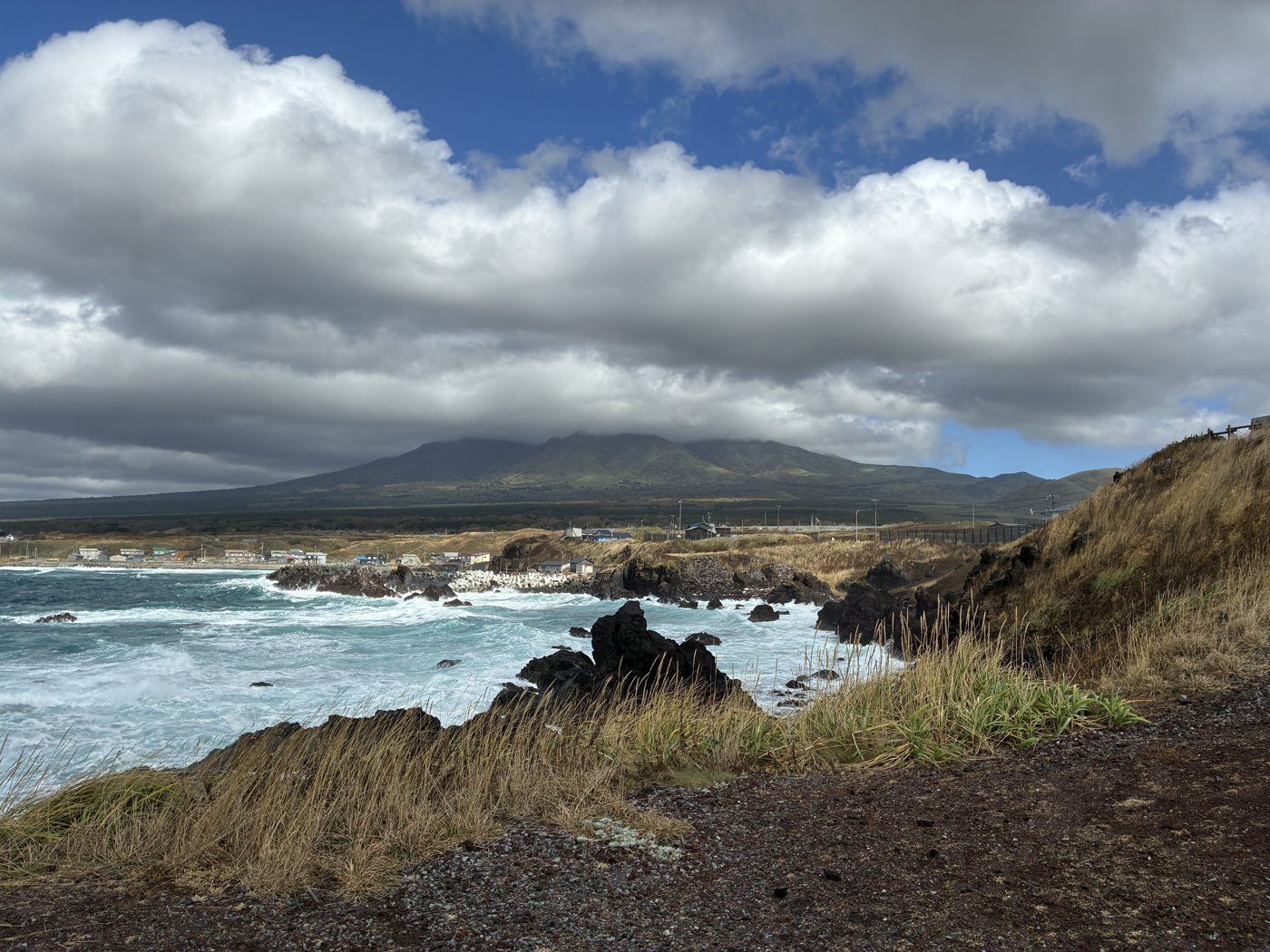 Sea and mountain. The kind of view that makes you pull over.