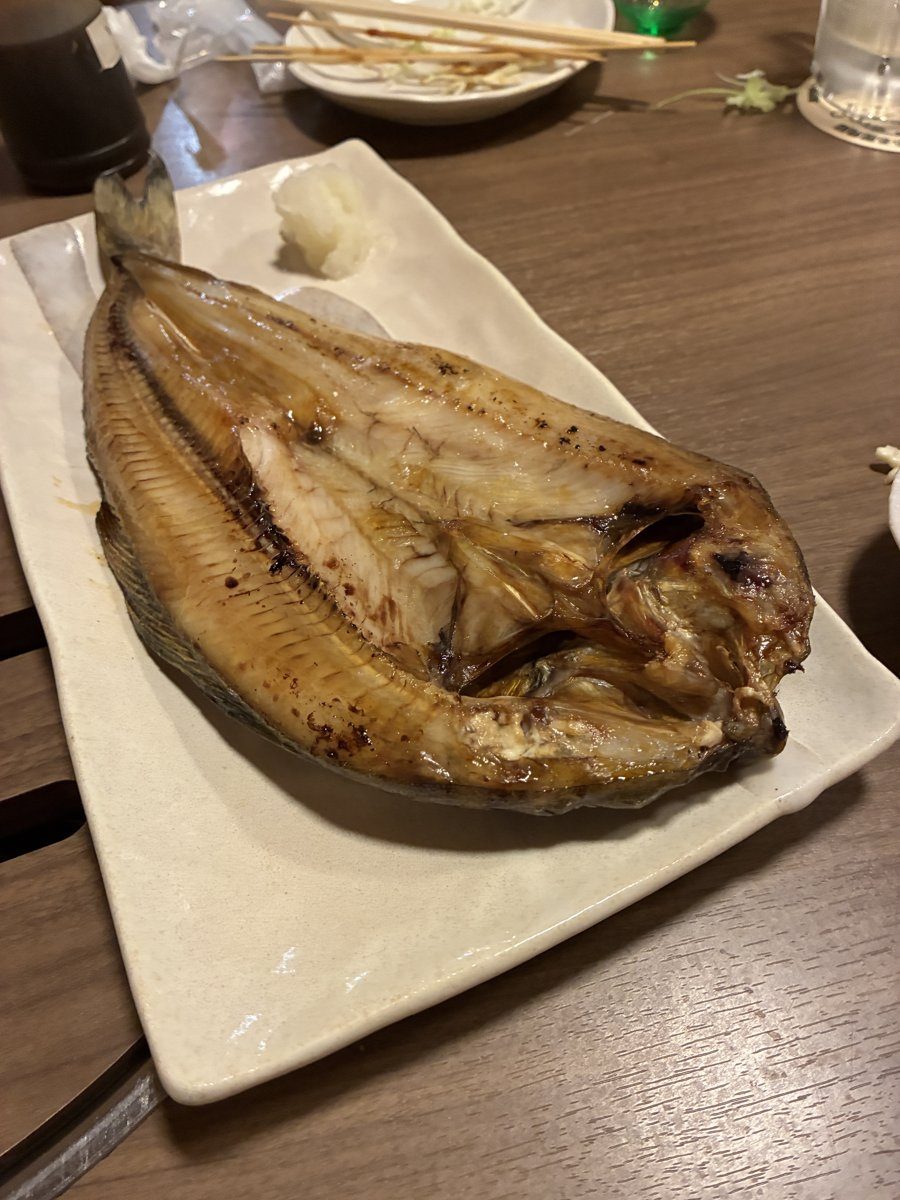 We couldn’t resist ordering the grilled hokke, too.